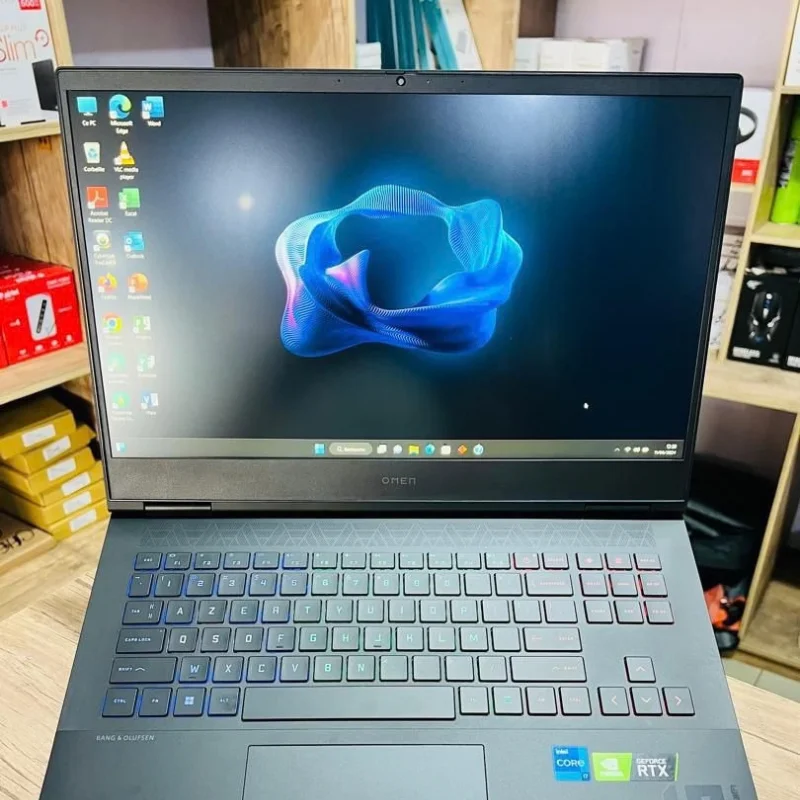 HP OMEN Gaming Laptop 16-k0033dx